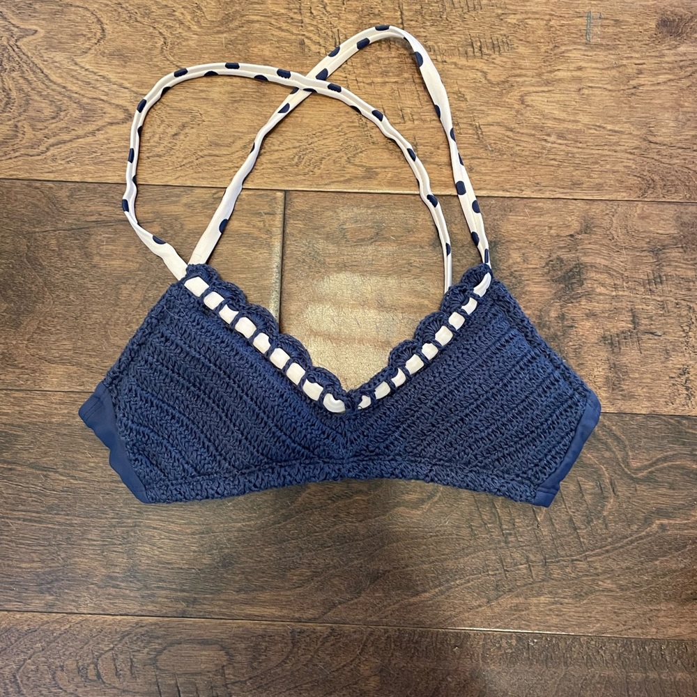 Xhilaration bikini top cross back